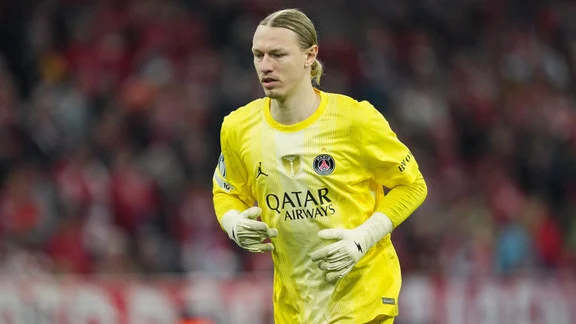 Matvey Safonov in Paris Saint-Germain colors