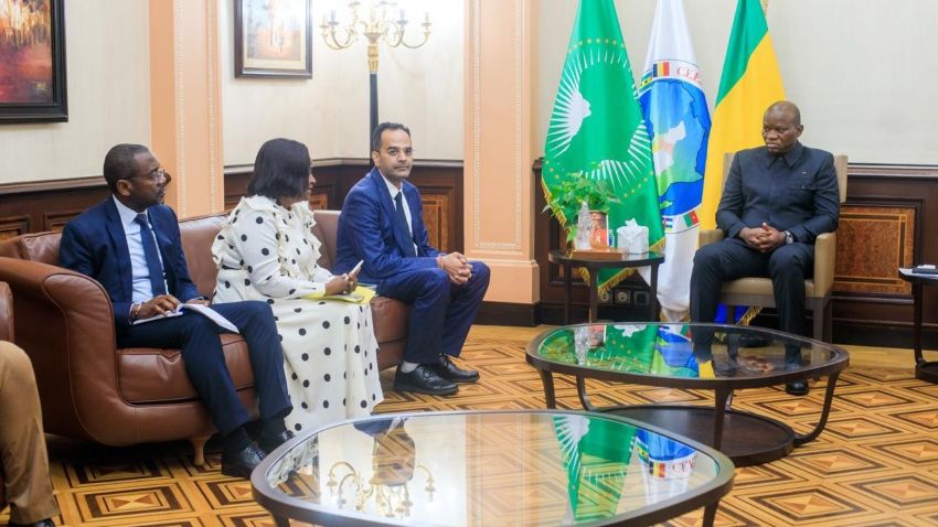 Healthcare officials meeting with Gabon's President Oligui Nguema
