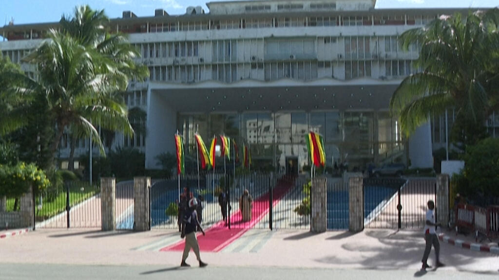Wide view of Senegal's National Assembly in session