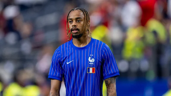 Bradley Barcola in PSG kit