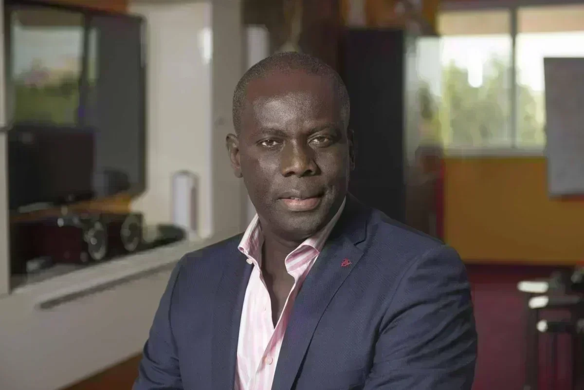 Senegal. Dakar. 10/2016. Malik Gakou,President du Grand Parti chez lui.