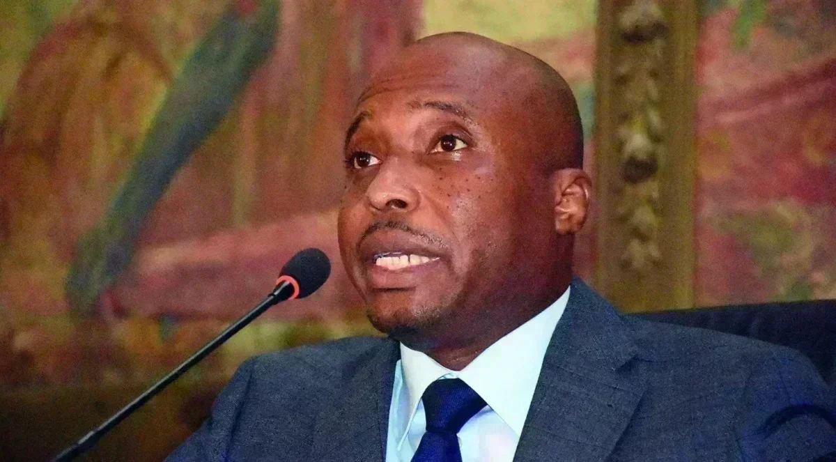 Political opposition leaders in Senegal engaging with citizens on the ground